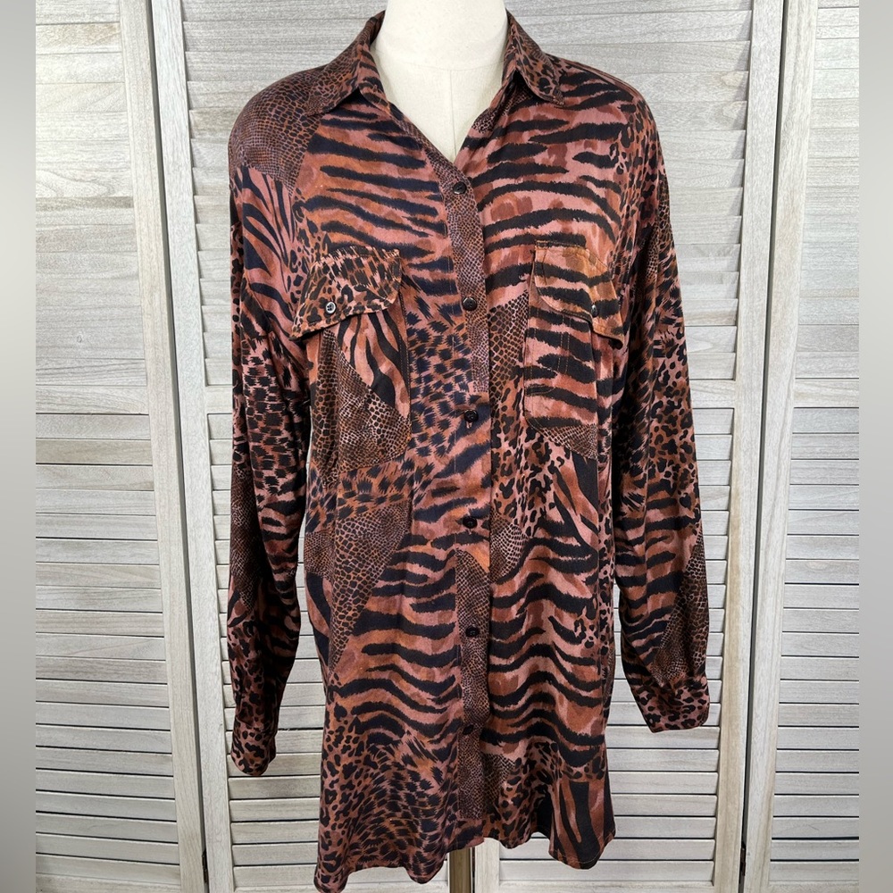 SHORT CIRCUIT Vintage 80's 90's Button Down Shirt Animal Print-Medium
